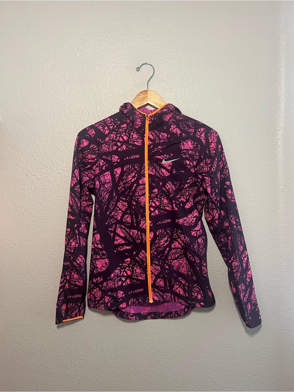Nike Enchanted Impossibly Light Running Jacket | XS